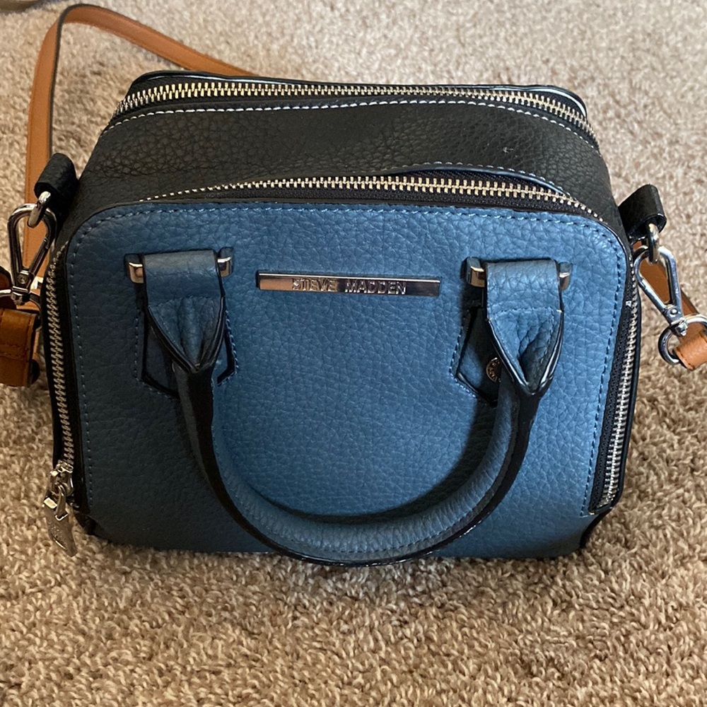 Womens purse